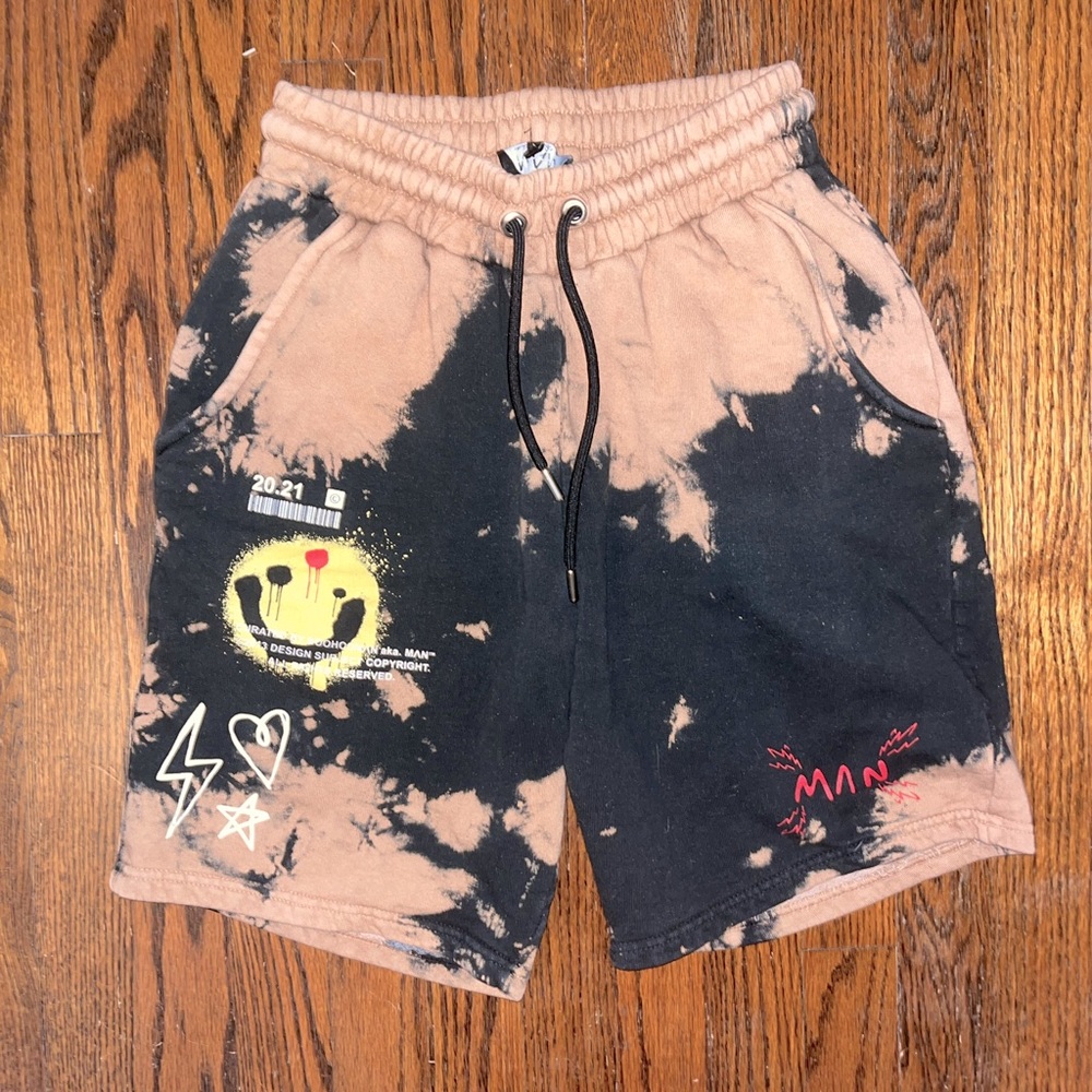 Men’s Graphic Shorts